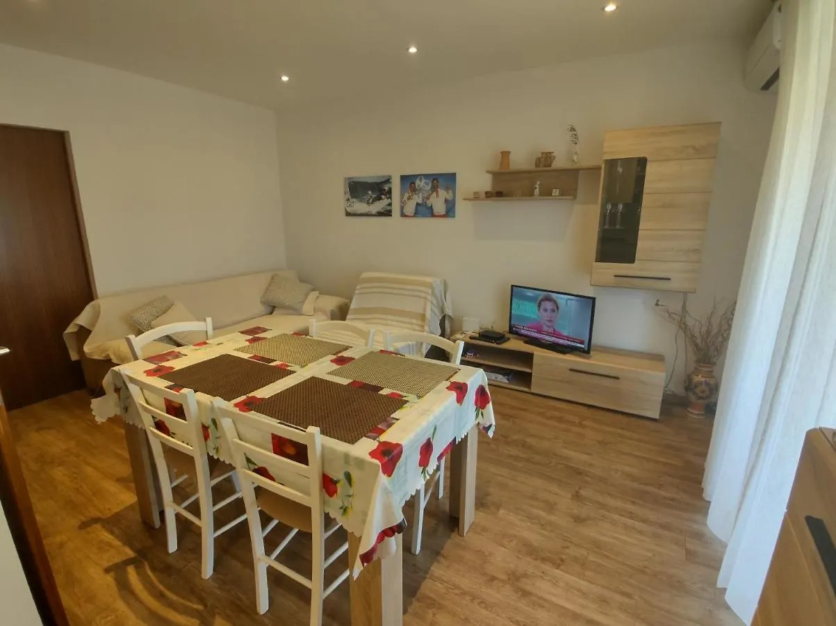 Sunset Place Apartment Cres