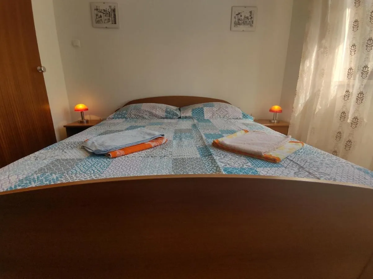 Sunset Place Apartment Cres