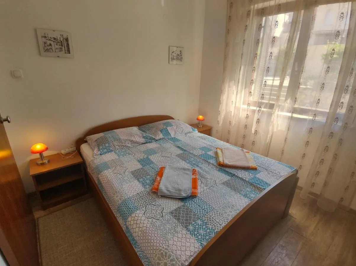 Sunset Place Apartment Cres